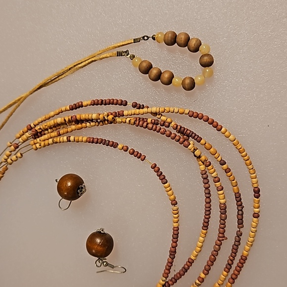 Lot of 9 pc. of 2 necklaces 1 earring 6 bracelets bag #1 faux wood tan natural - Picture 3 of 11